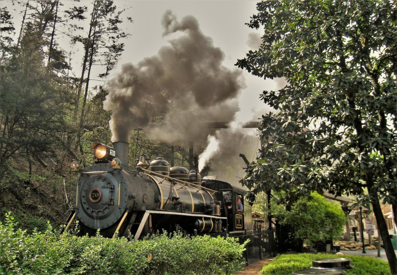 Highland Dream, Hot Tub, 1089 Free Tickets Each Paid Day, Dollywood And More Sevierville Extérieur photo